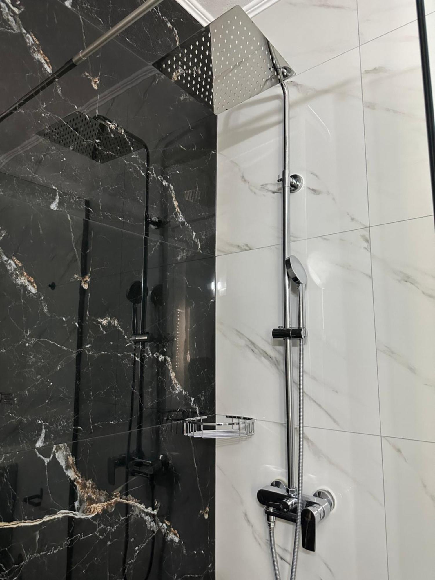 W Pearl Suite Néa Péramos Eksteriør bilde
